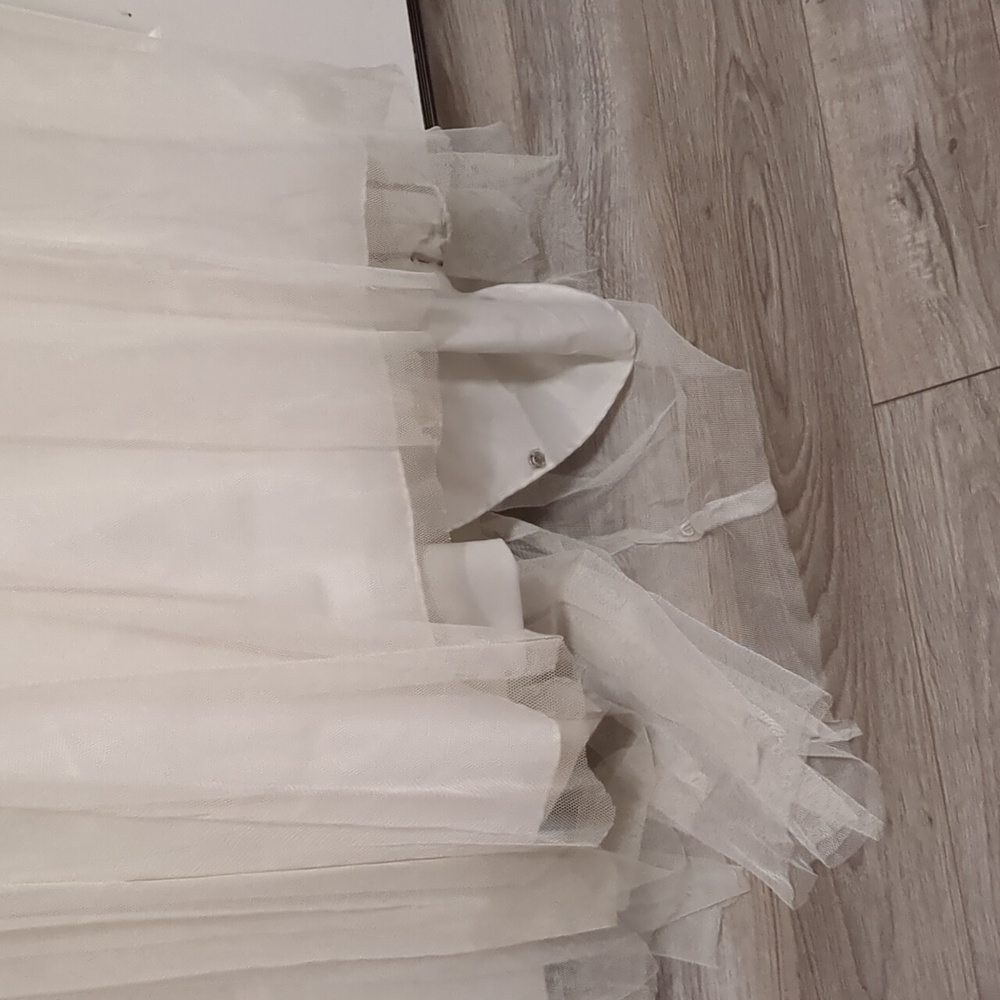 Wedding Dress Sheer Lace Ivory David's Bridal Galina Size 6 - Tulle 3/4 Sleeves - Picture 5 of 16